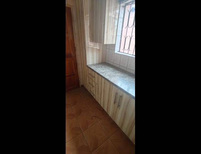 2 BEDROOM HOUSE FOR SALE IN BOITEKONG EXT 3